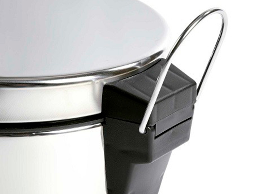 PAPELERA METALICA Q-CONNECT CON PEDAL CROMADA 43X29CM CAPACIDAD 20 LITROS